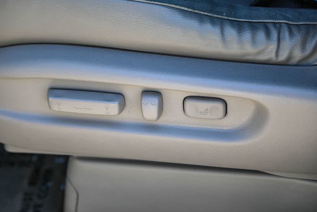 Thumbnail: 2015 Honda Odyssey - 18