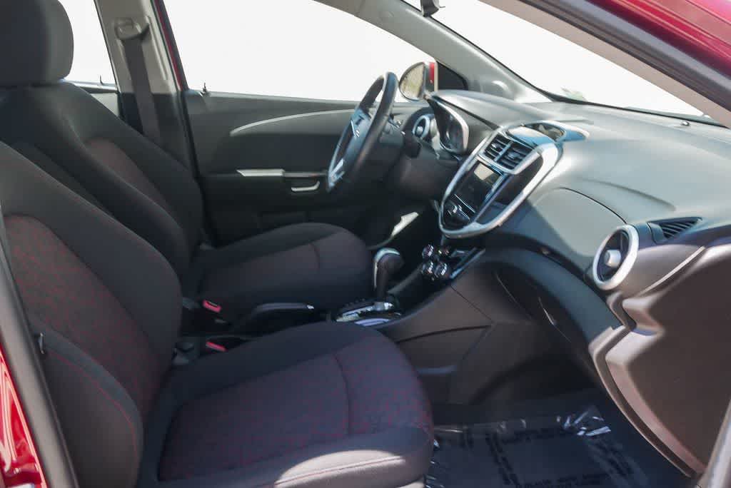 Thumbnail: 2019 Chevrolet Sonic - 16