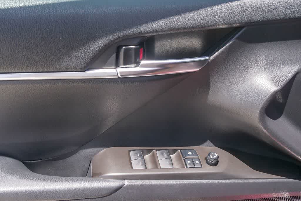 Thumbnail: 2021 Toyota Camry - 19