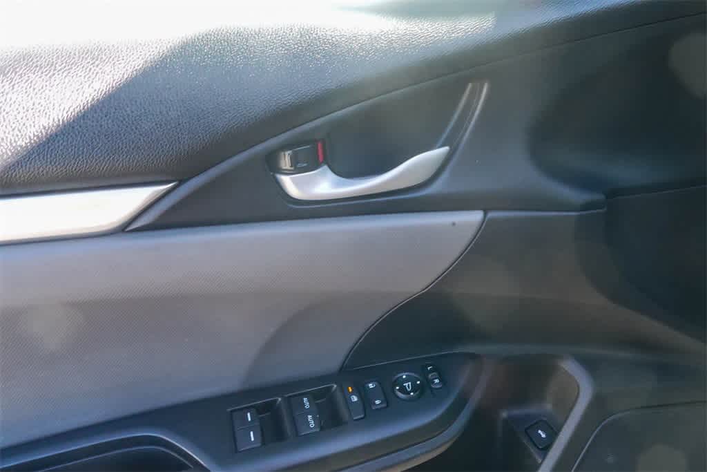 Thumbnail: 2016 Honda Civic - 19
