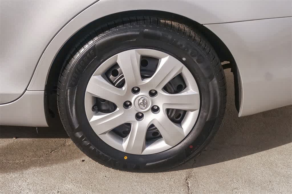 Thumbnail: 2011 Toyota Camry - 6