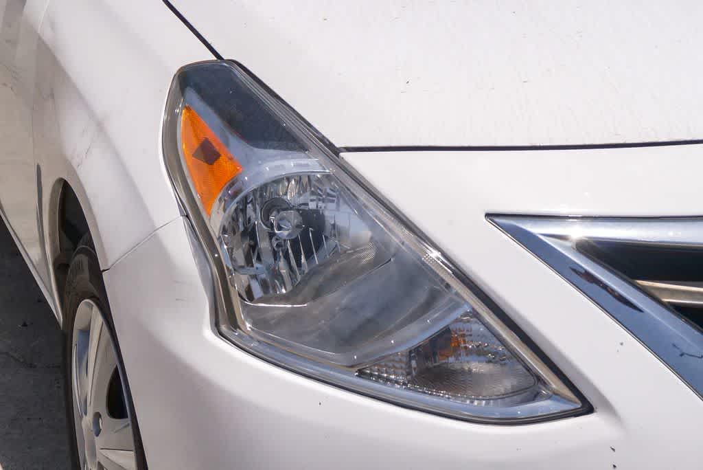Thumbnail: 2017 Nissan Versa - 3