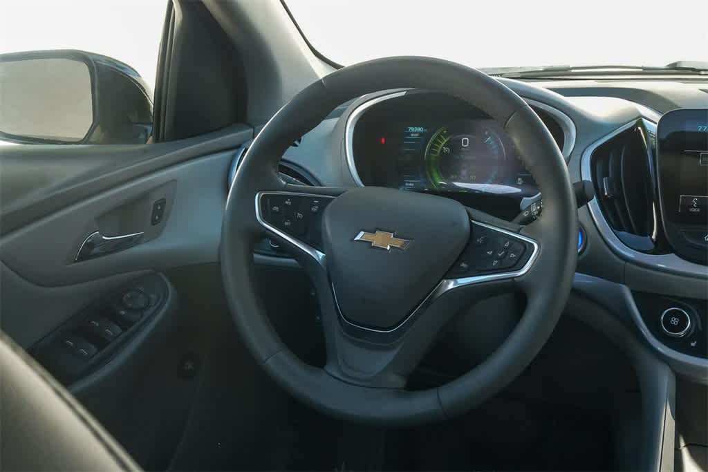 Thumbnail: 2017 Chevrolet Volt - 14
