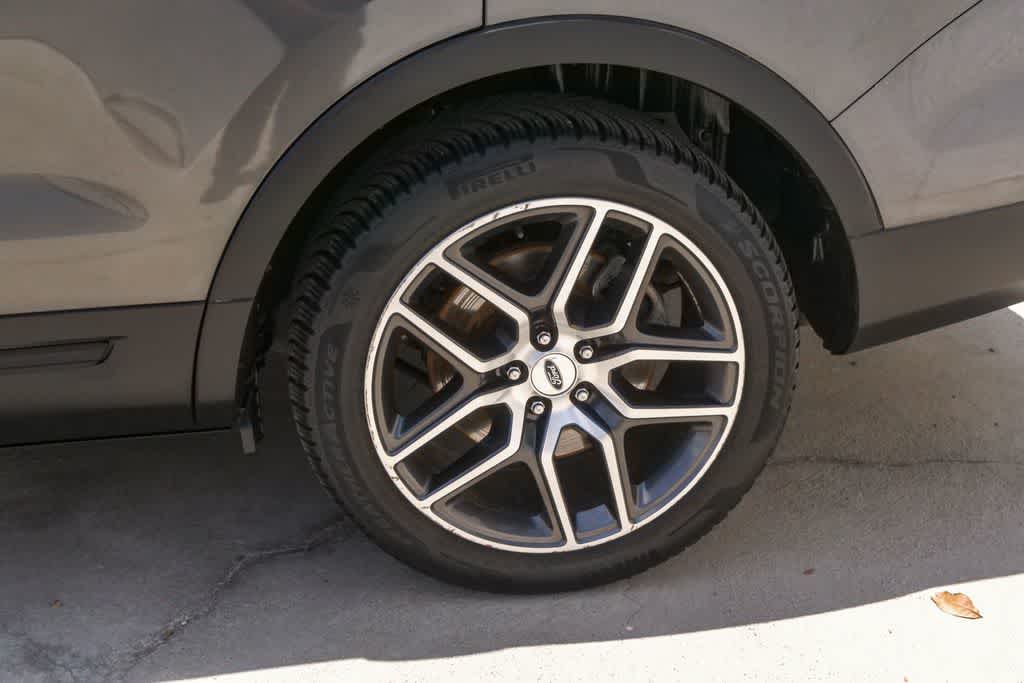 Thumbnail: 2016 Ford Explorer - 5