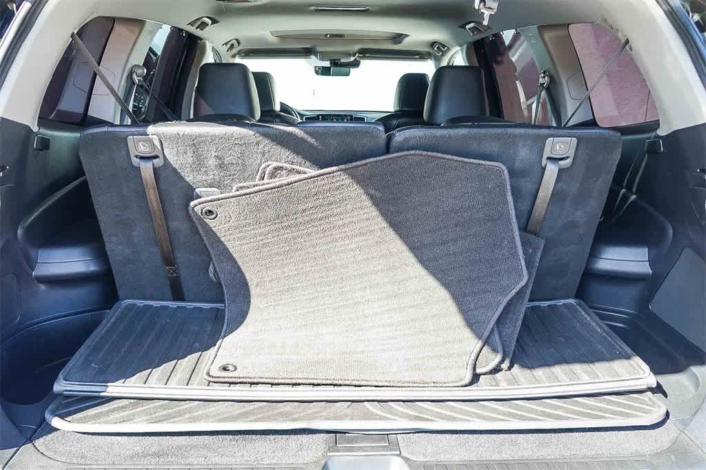 Thumbnail: 2019 Honda Pilot - 29