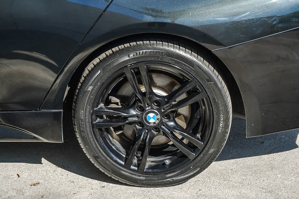 Thumbnail: 2018 BMW 3 Series - 11