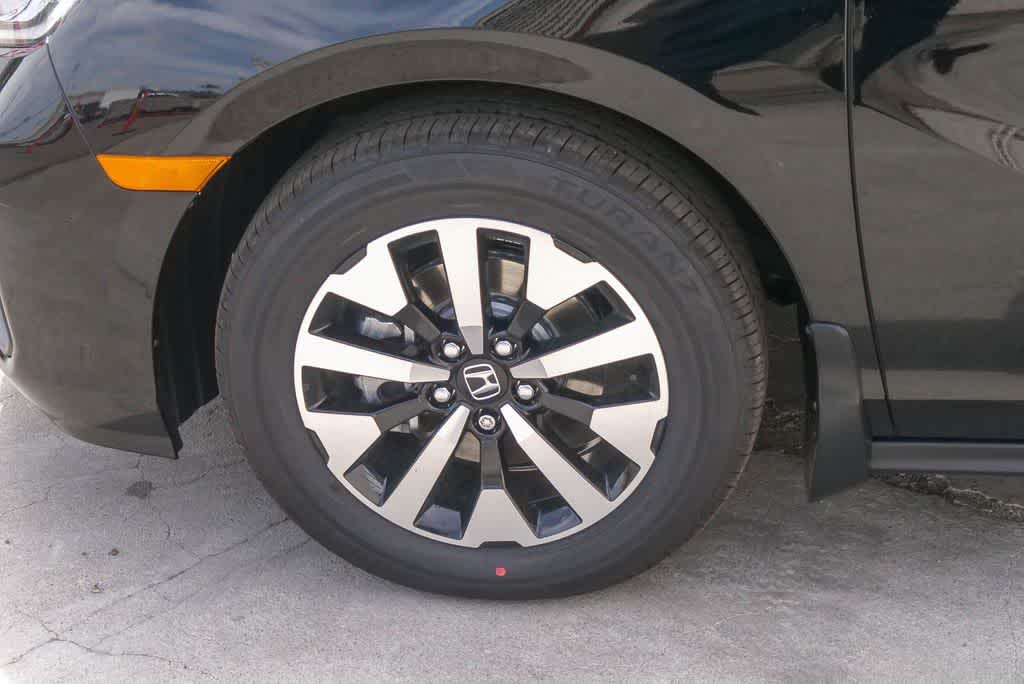 Thumbnail: 2026 Honda Odyssey - 17