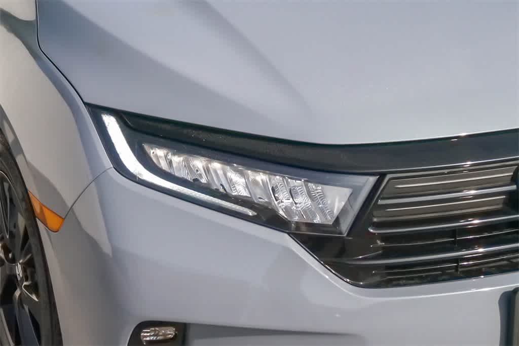 2024 Honda Odyssey Sport photo 3