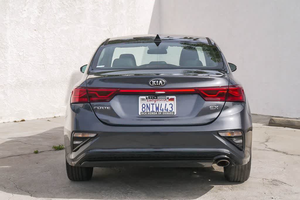 Thumbnail: 2020 Kia Forte - 8