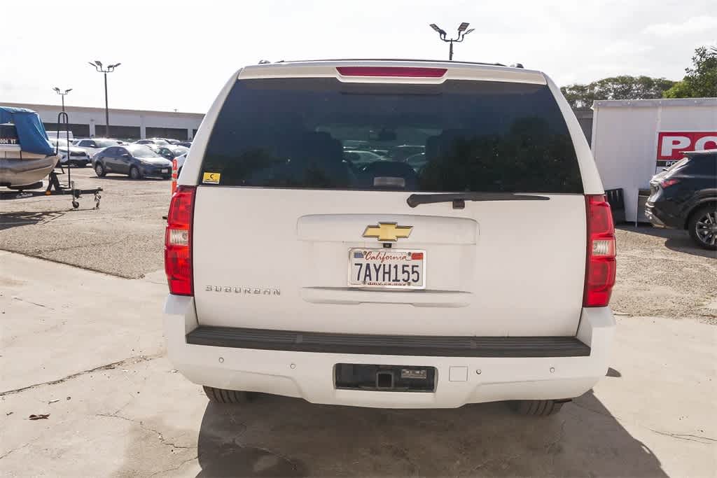 Thumbnail: 2013 Chevrolet Suburban - 9