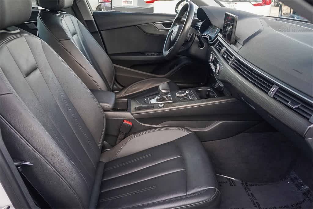 Thumbnail: 2019 Audi A4 - 18