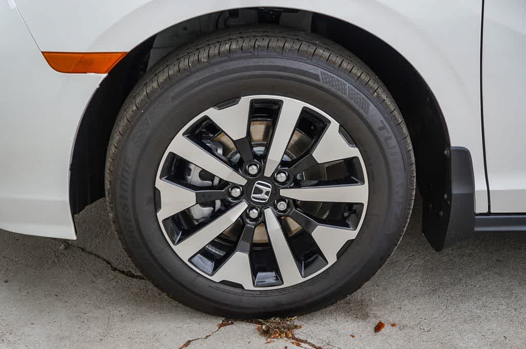 Thumbnail: 2026 Honda Odyssey - 10