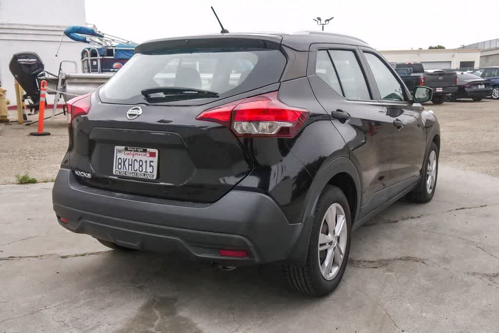 Thumbnail: 2019 Nissan Kicks - 10