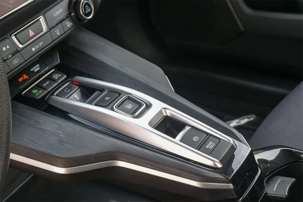 Thumbnail: 2018 Honda Clarity - 16