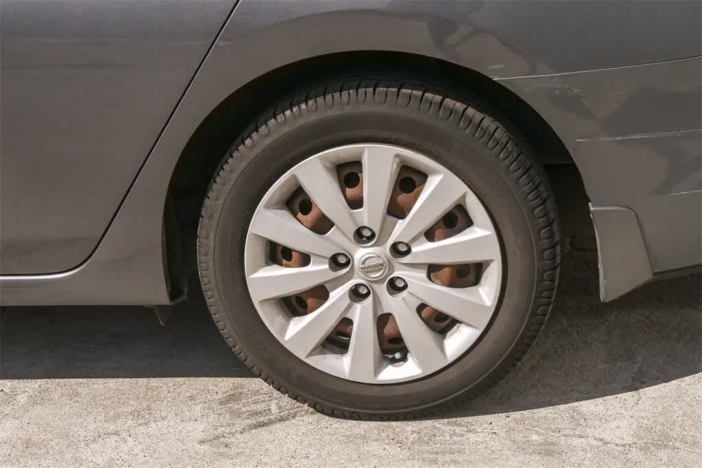 Thumbnail: 2019 Nissan Sentra - 6