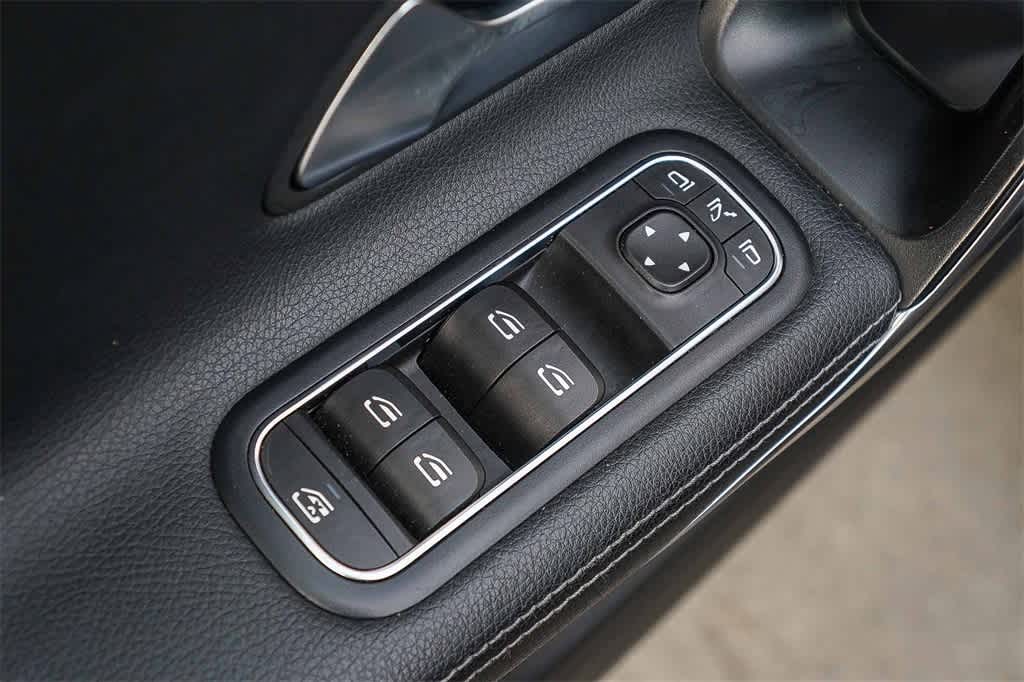 Thumbnail: 2020 Mercedes-Benz CLA - 20