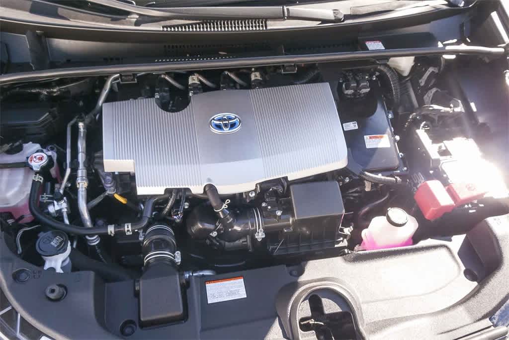 Thumbnail: 2022 Toyota Prius - 22