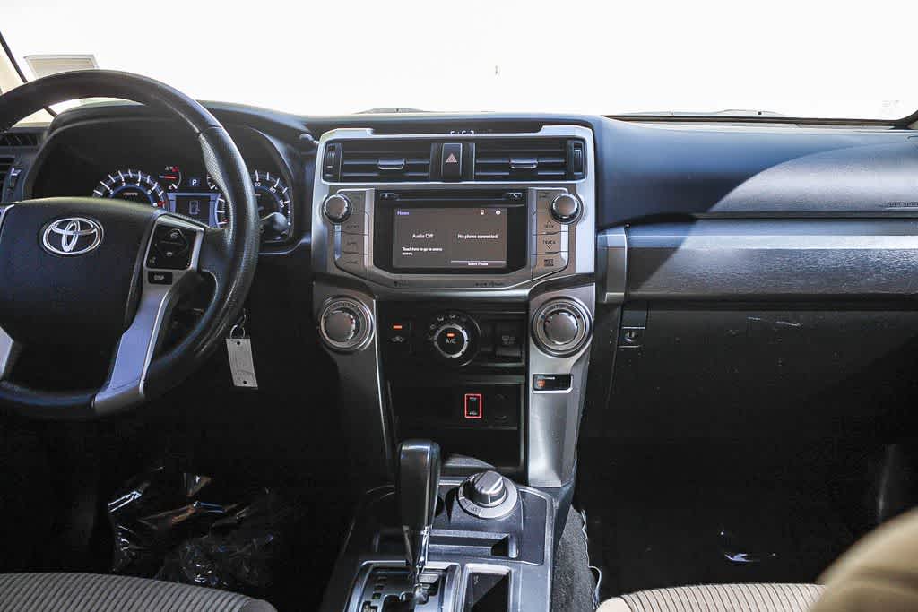 Thumbnail: 2017 Toyota 4Runner - 11