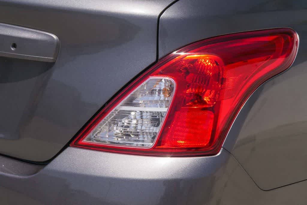 Thumbnail: 2018 Nissan Versa - 10