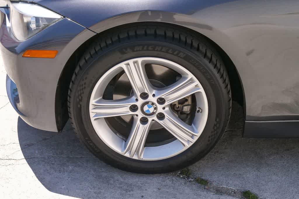 Thumbnail: 2013 BMW 3 Series - 5