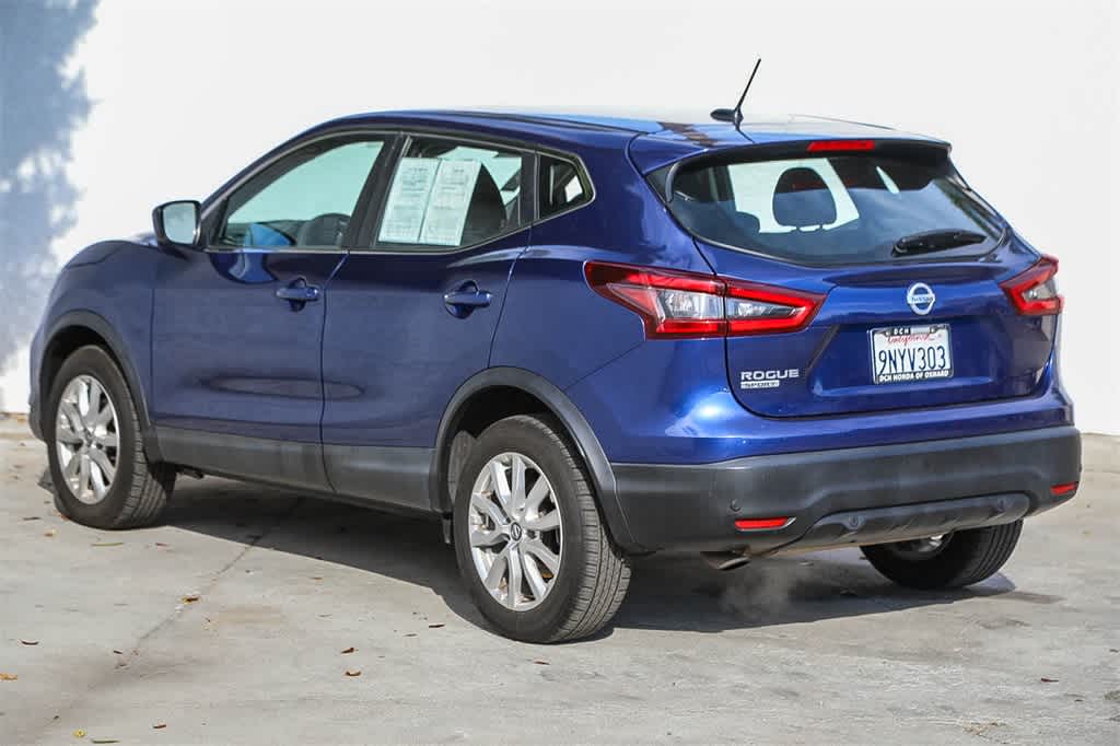 Thumbnail: 2021 Nissan Rogue Sport - 6