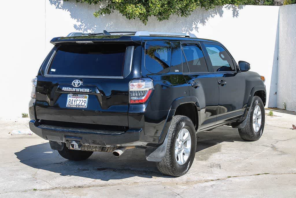 Thumbnail: 2017 Toyota 4Runner - 7