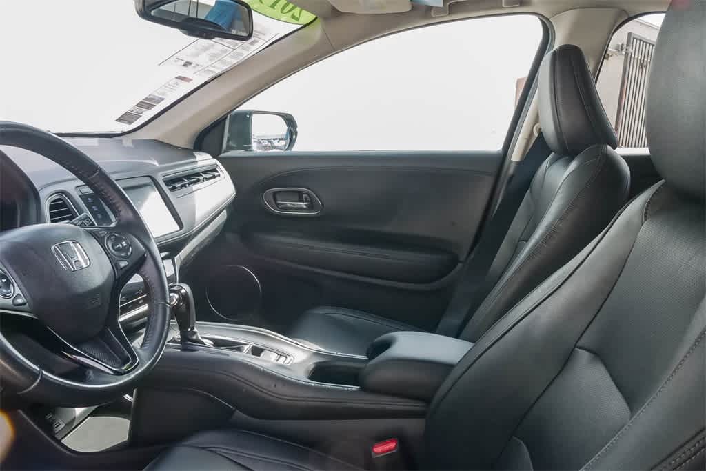 Thumbnail: 2019 Honda HR-V - 17