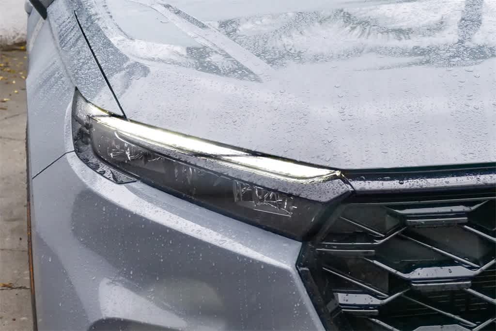 2023 Honda CR-V Hybrid Sport photo 3