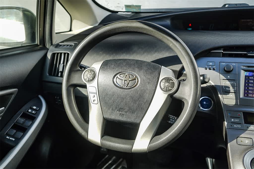 Thumbnail: 2014 Toyota Prius - 15