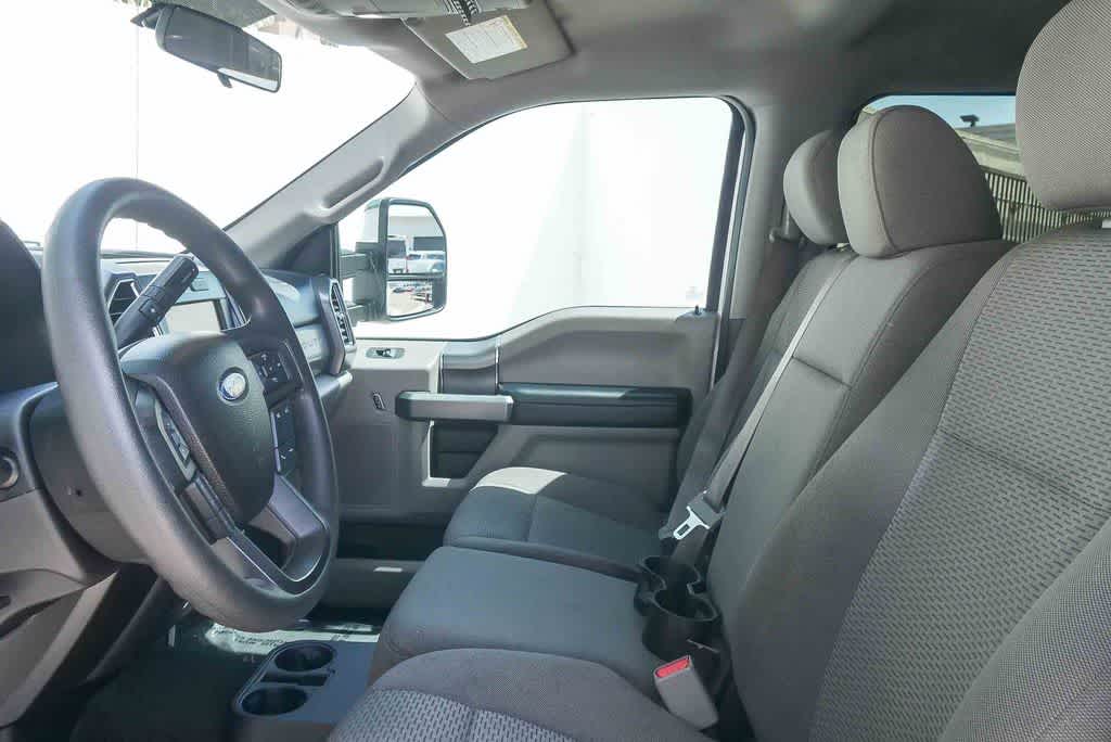Thumbnail: 2017 Ford Econoline - 15