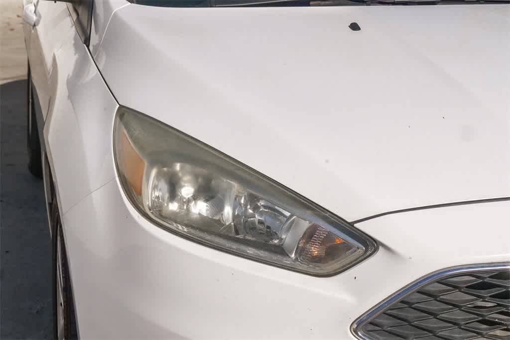 Thumbnail: 2015 Ford Focus - 4