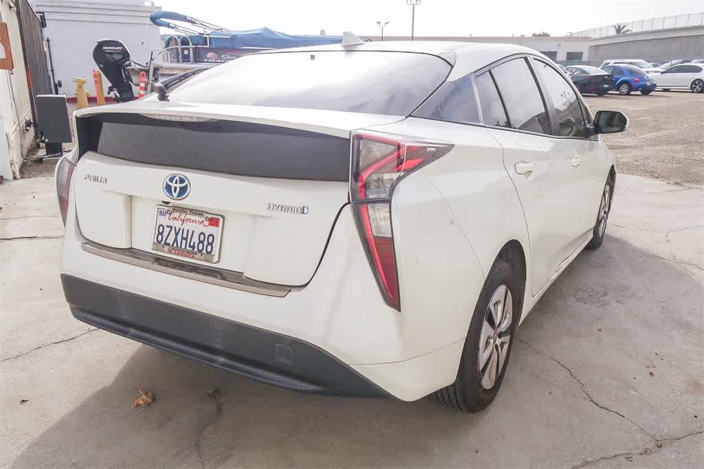 Thumbnail: 2016 Toyota Prius - 9