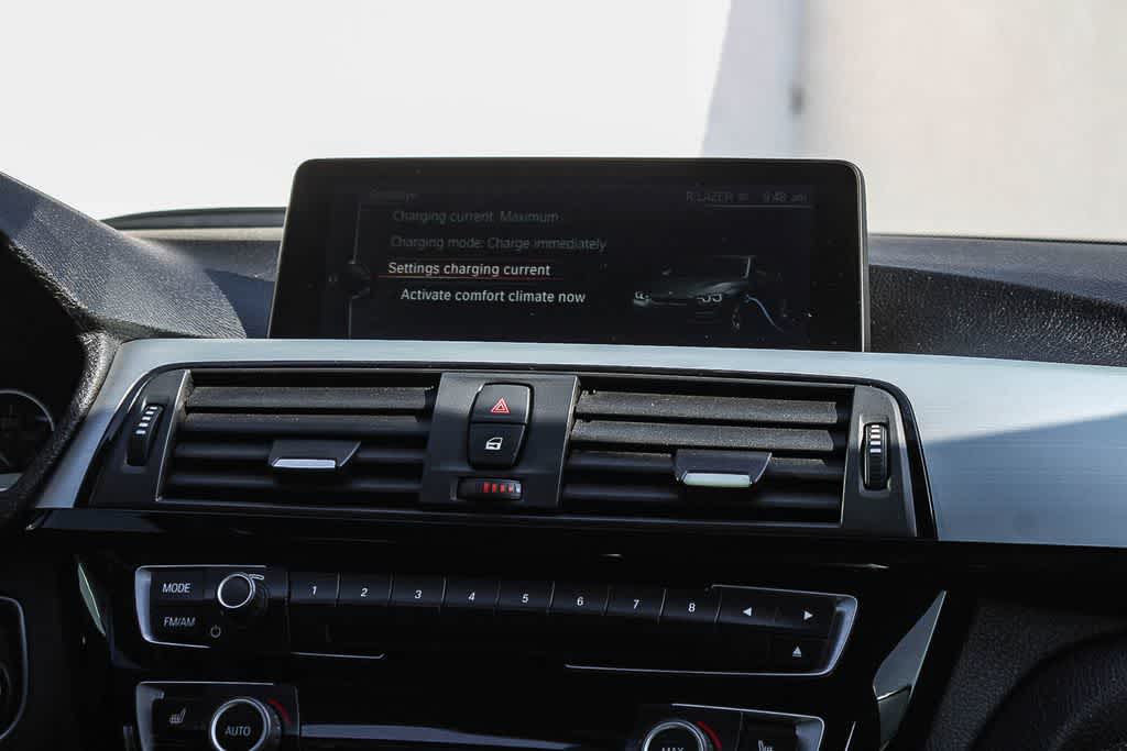 Thumbnail: 2017 BMW 3 Series - 13