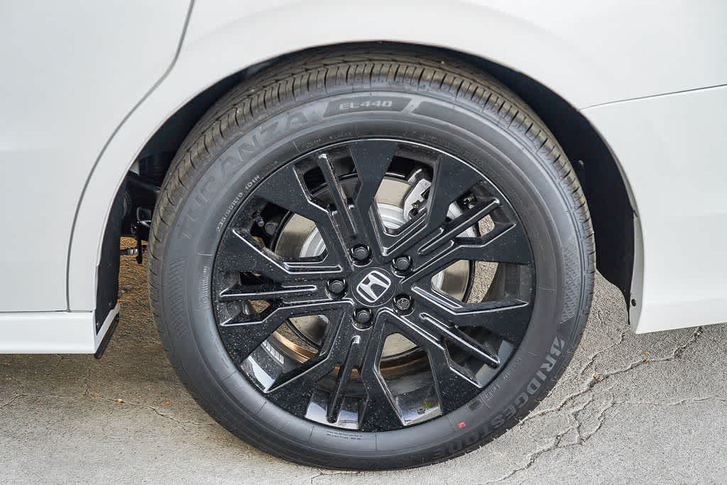 Thumbnail: 2026 Honda Odyssey - 11