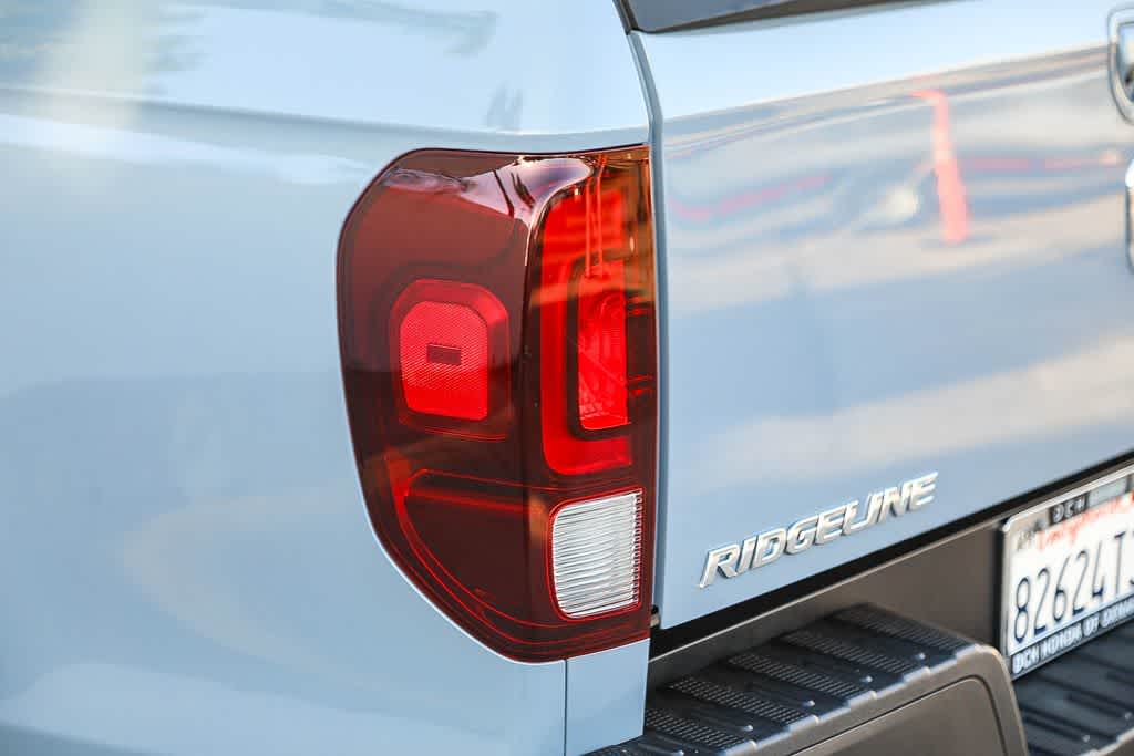 Thumbnail: 2023 Honda Ridgeline - 8