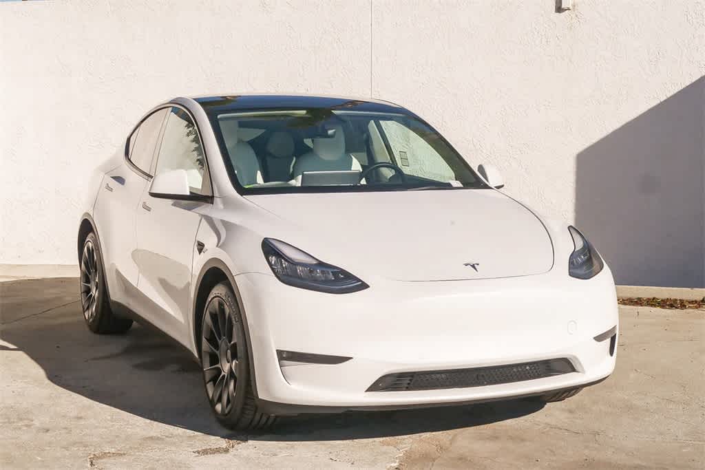 Thumbnail: 2022 Tesla Model Y - 3
