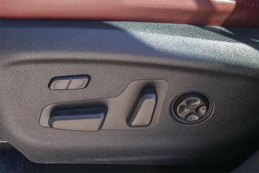 Thumbnail: 2018 Kia Sorento - 20