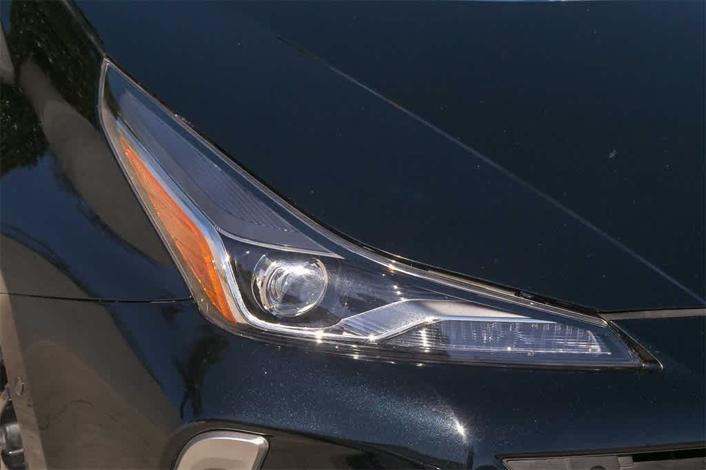 Thumbnail: 2022 Toyota Prius - 4