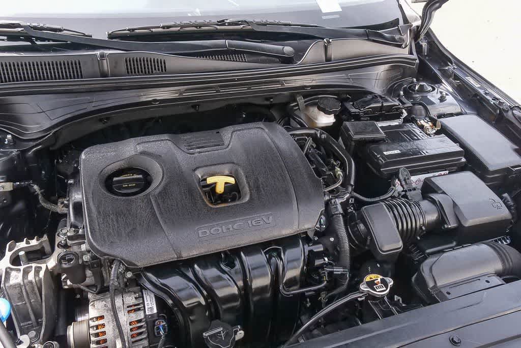 Thumbnail: 2020 Kia Forte - 25