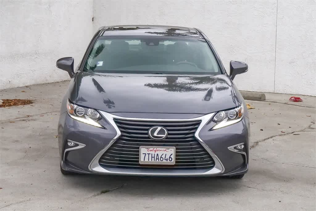 Thumbnail: 2016 Lexus ES - 2
