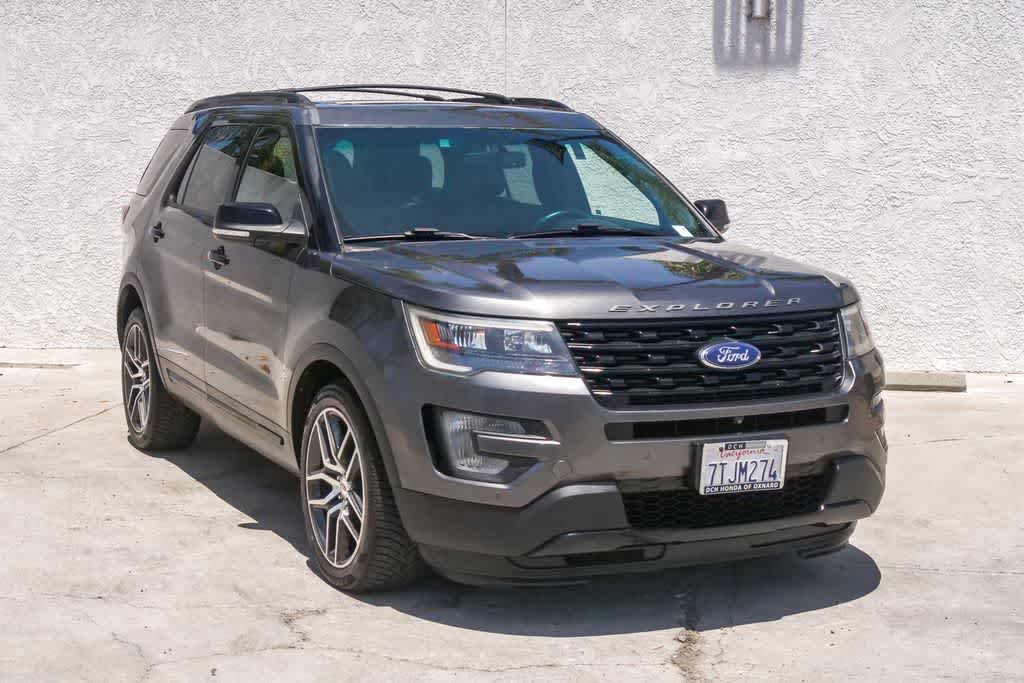 Thumbnail: 2016 Ford Explorer - 2