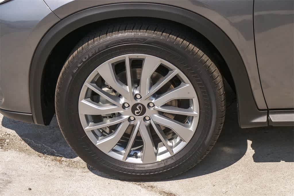 Thumbnail: 2025 INFINITI QX50 - 5