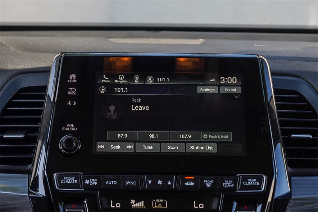 Thumbnail: 2023 Honda Odyssey - 14