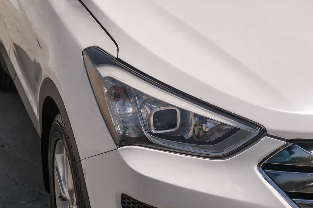 Thumbnail: 2013 Hyundai Santa Fe - 4