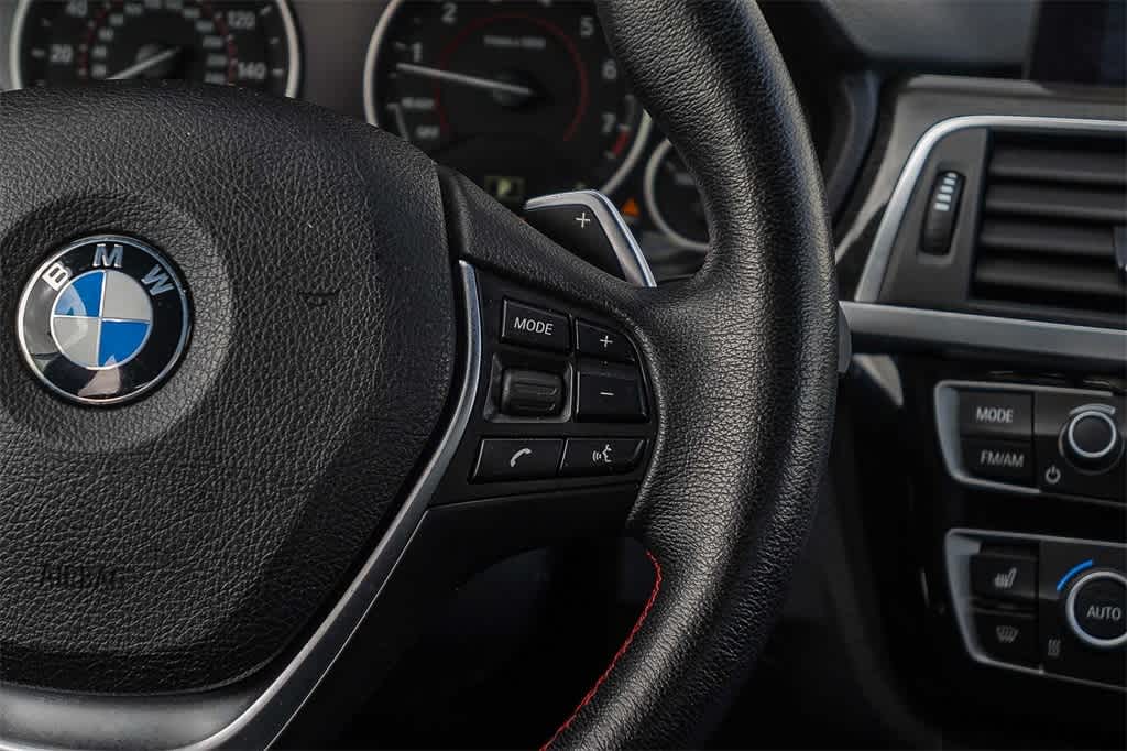 Thumbnail: 2018 BMW 3 Series - 17