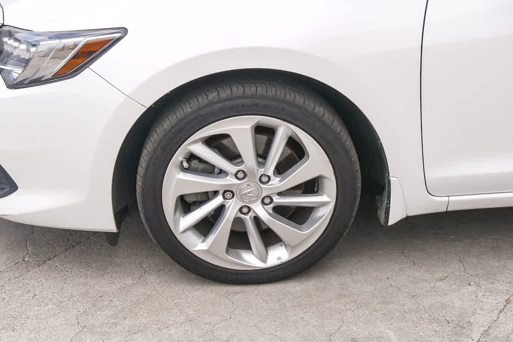 Thumbnail: 2017 Acura ILX - 4