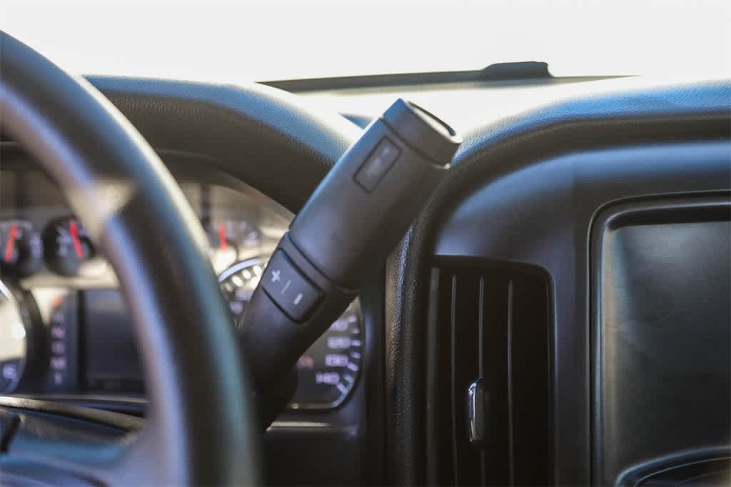 Thumbnail: 2015 Chevrolet Silverado 2500 - 19