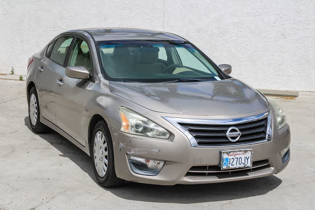 Thumbnail: 2013 Nissan Altima - 3