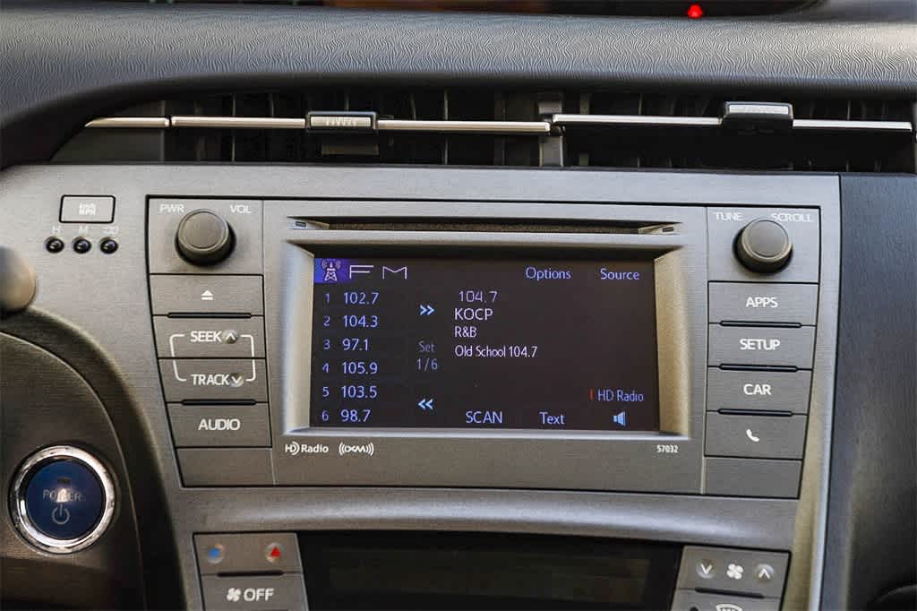 Thumbnail: 2015 Toyota Prius - 14