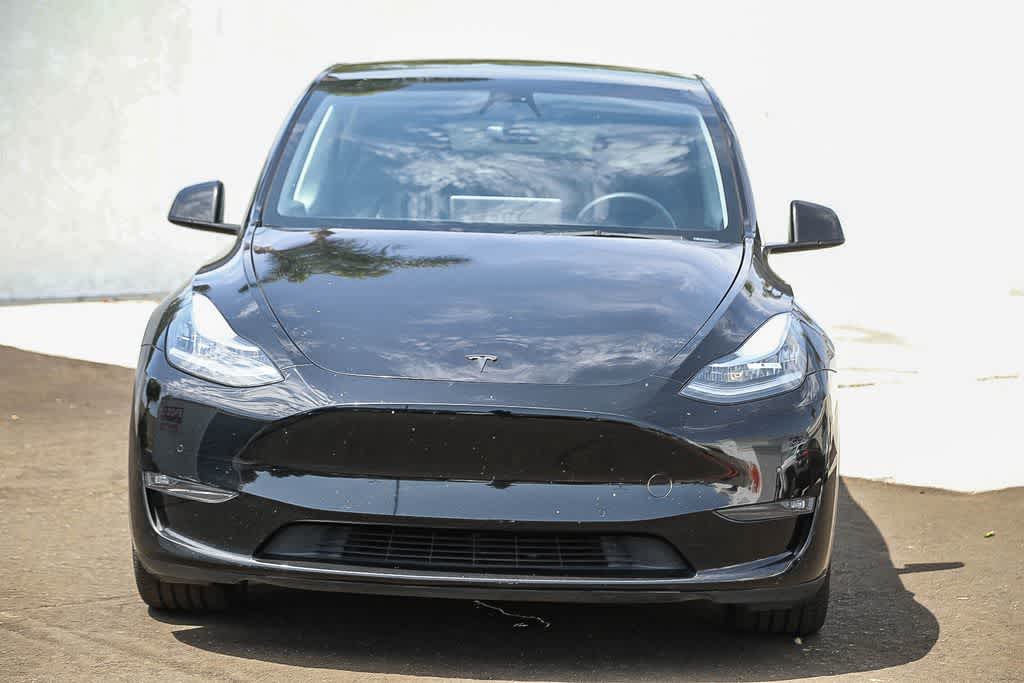 Used 2022 Tesla Model Y Long Range with VIN 7SAYGAEE4NF347111 for sale in Oxnard, CA